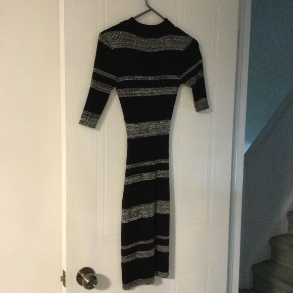 Dress - Picture 2 of 4